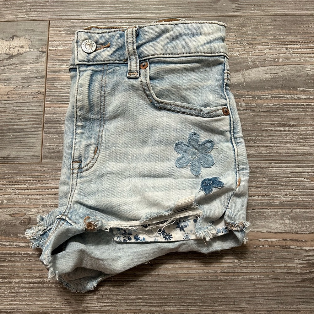 American eagle size 2 Jean shorts